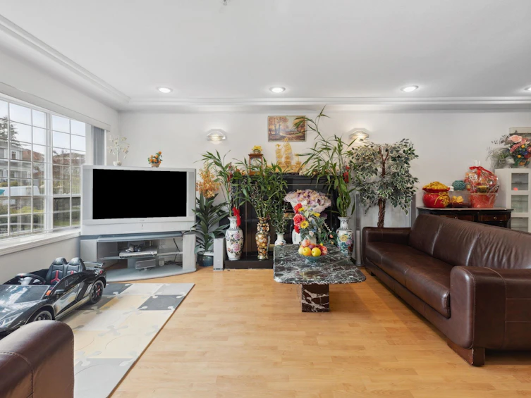 6908 Dawson Street, Vancouver, BC, V5S 2W3 - 5