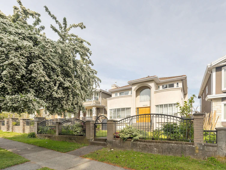 6908 Dawson Street, Vancouver, BC, V5S 2W3