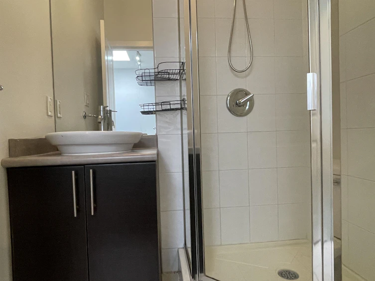 406-5692 Kings Road, Vancouver, BC, V6T 1K8 - 9