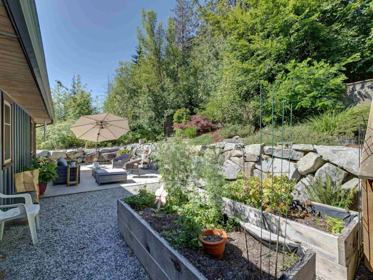 5859 Medusa Street, Sechelt, BC, V0N 3A3 - 38