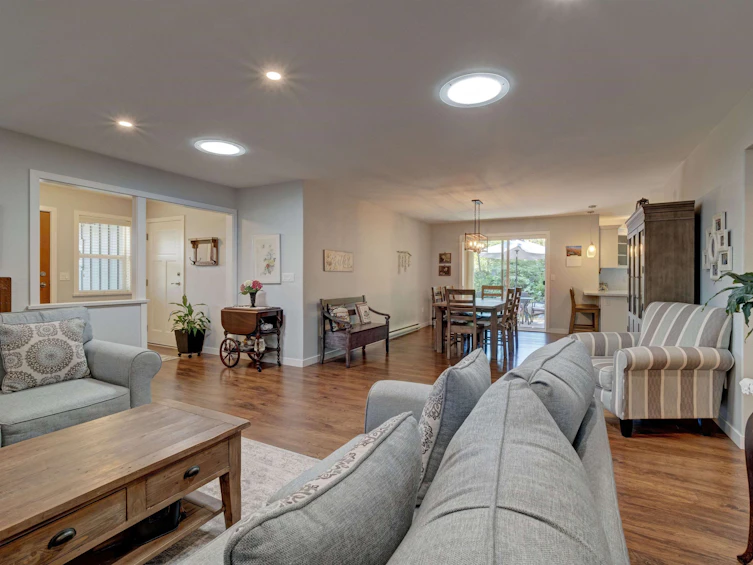 5859 Medusa Street, Sechelt, BC, V0N 3A3 - 10