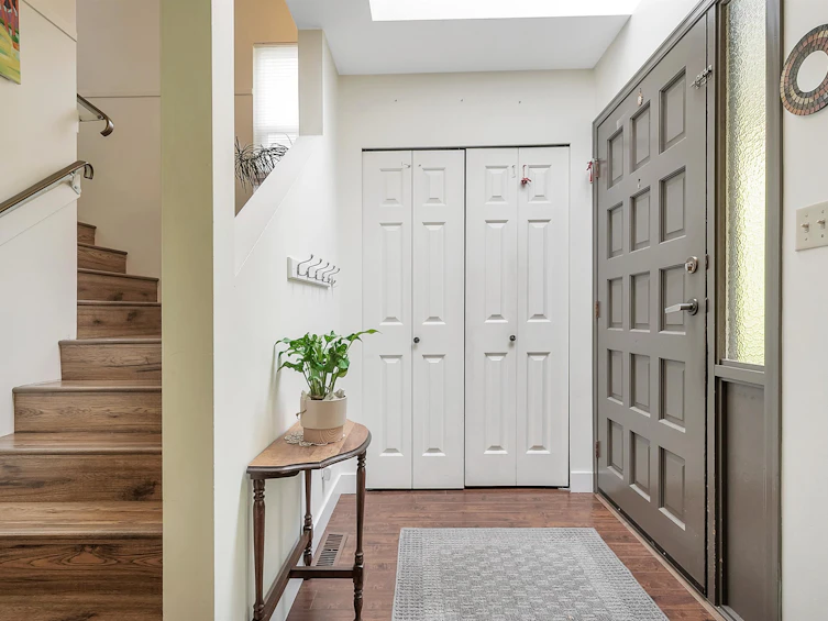 2118 W 14th Avenue, Vancouver, BC, V6K 2V7 - 4