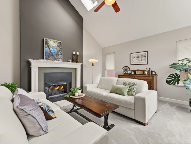 6088 184a Street, Surrey, BC, V3S 7P7 - 7