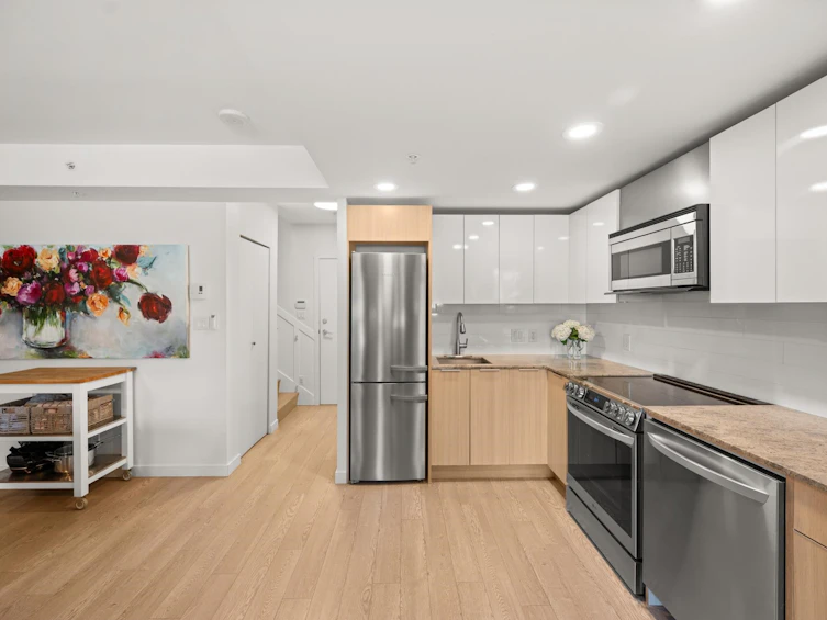 438 W 1st Avenue, Vancouver, BC, V5Y 3S9 - 15
