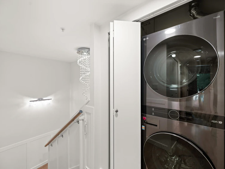 438 W 1st Avenue, Vancouver, BC, V5Y 3S9 - 18