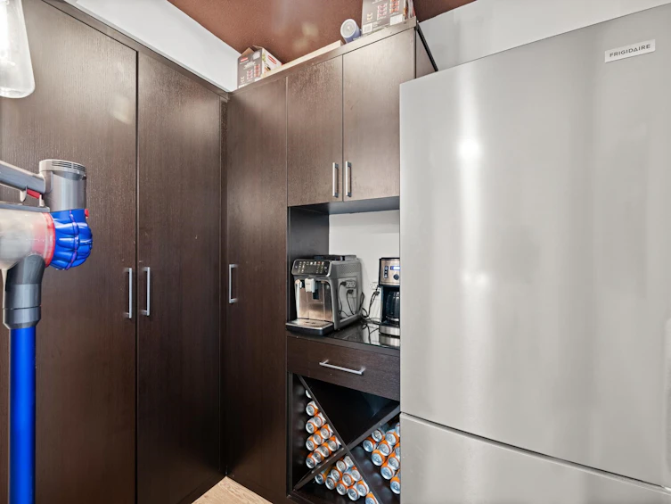 438 W 1st Avenue, Vancouver, BC, V5Y 3S9 - 20