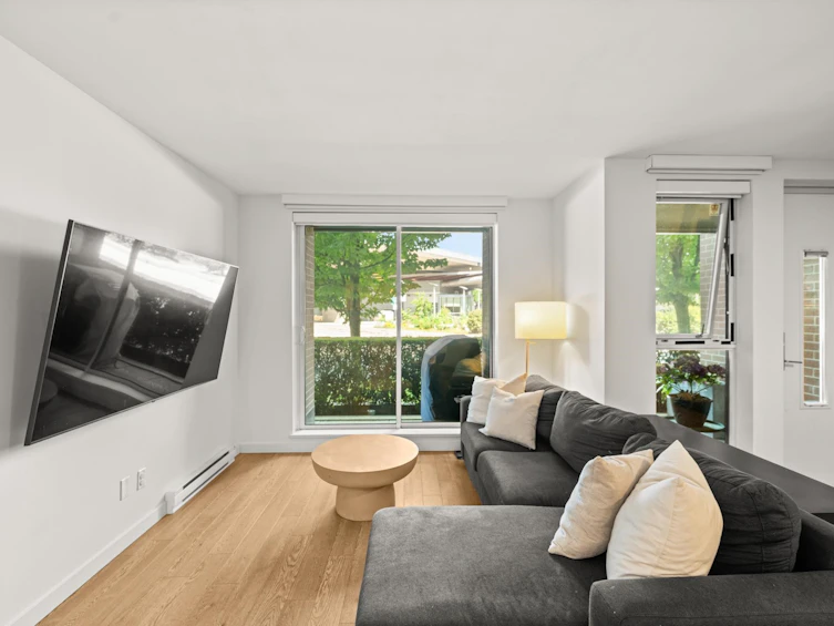 438 W 1st Avenue, Vancouver, BC, V5Y 3S9 - 5
