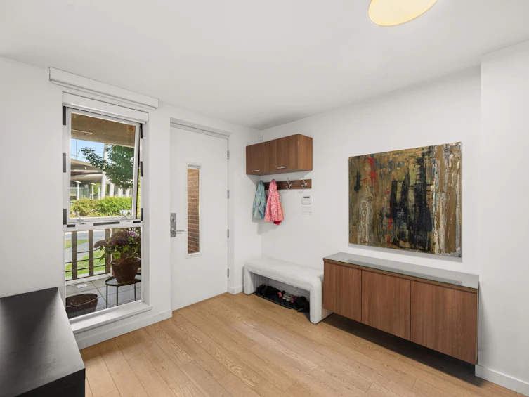 438 W 1st Avenue, Vancouver, BC, V5Y 3S9 - 32