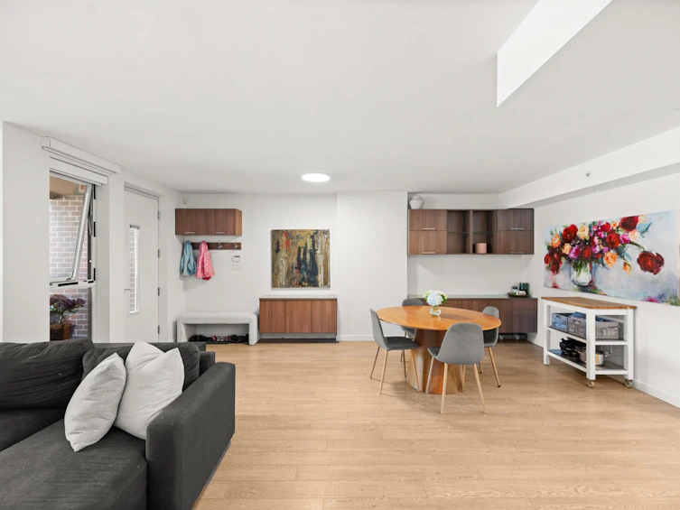 438 W 1st Avenue, Vancouver, BC, V5Y 3S9 - 13