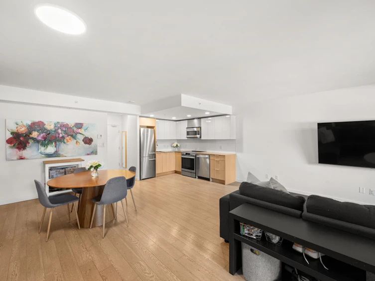 438 W 1st Avenue, Vancouver, BC, V5Y 3S9 - 6