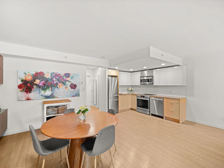 438 W 1st Avenue, Vancouver, BC, V5Y 3S9 - 8