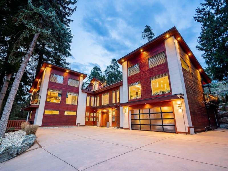 2800 Bayview Street, Surrey BC V4A 2Z4