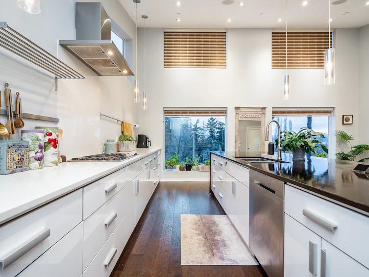 2800 Bayview Street, Surrey, BC, V4A 2Z4 - 9