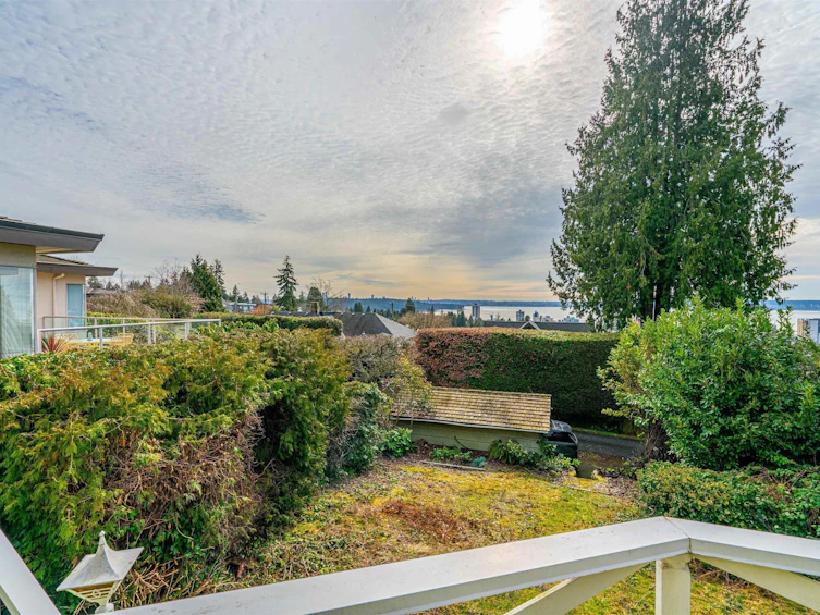 2150 Nelson Avenue, West Vancouver, BC, V7V 2P7 - 10