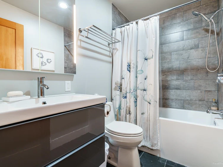 5 View Court, Port Moody, BC, V3H 3X3 - 18