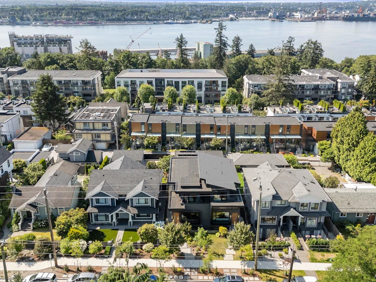 629 E 4th Street, North Vancouver, BC, V7L 1J9 - 40