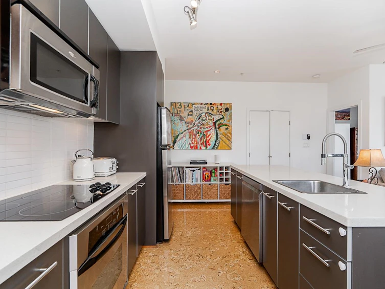 305-2828 Main Street, Vancouver, BC, V5T 3G2 - 11