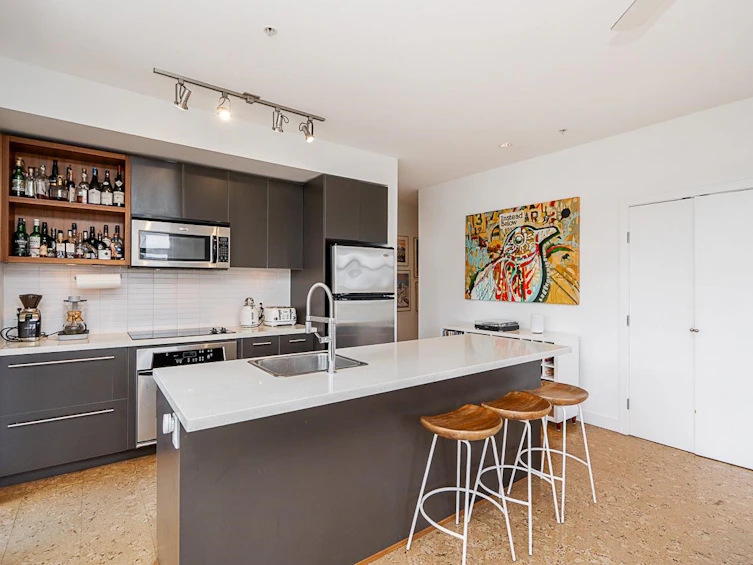 305-2828 Main Street, Vancouver, BC, V5T 3G2 - 10