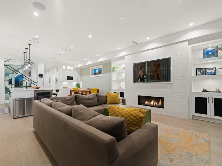 336 E Keith Road, North Vancouver, BC, V7L 1V7 - 9