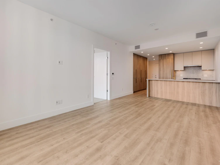 407-2325 Emery Court, North Vancouver, BC, V7J 0E8 - 7