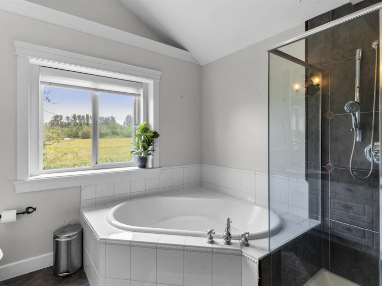 27299 34 Avenue, Langley, BC, V4W 4A6 - 22
