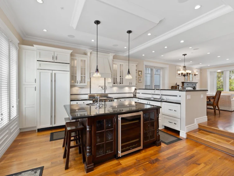 4640 W 7th Avenue, Vancouver, BC, V6R 1X5 - 11