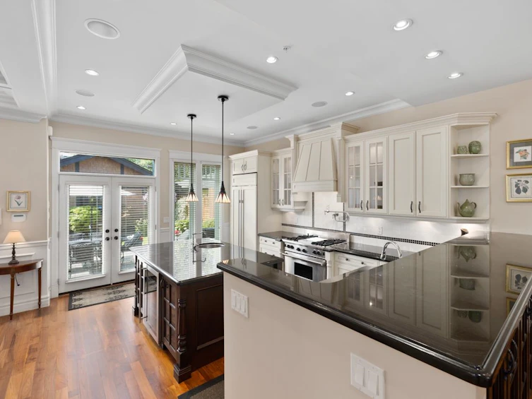 4640 W 7th Avenue, Vancouver, BC, V6R 1X5 - 9