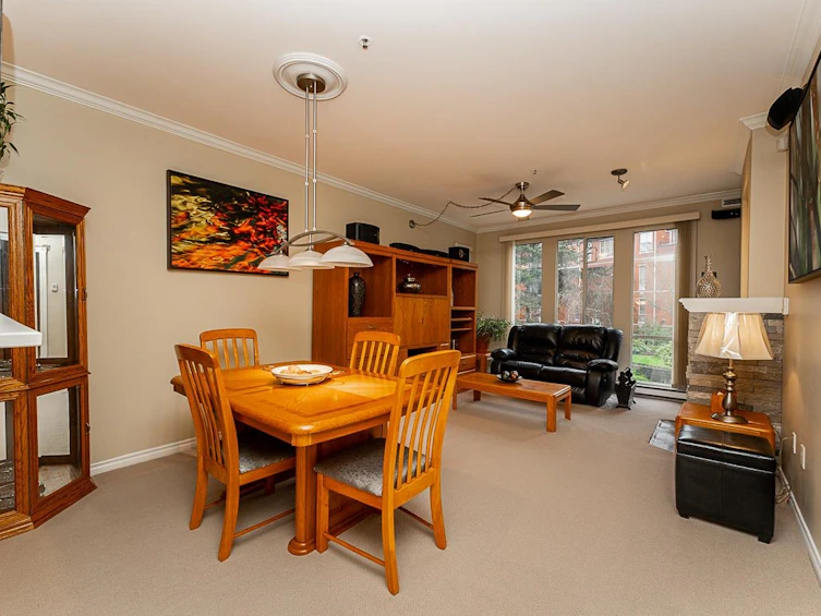 206-3 Renaissance Square, New Westminster, BC, V3M 6K4 - 9