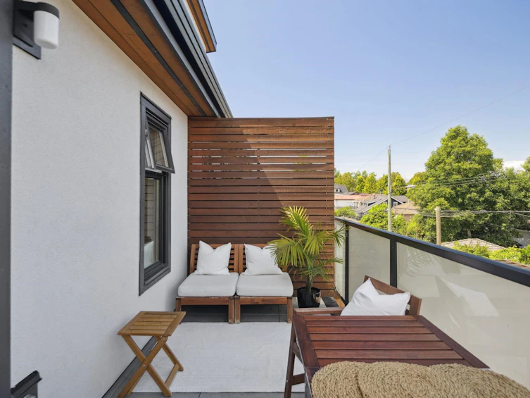 2729 Ward Street, Vancouver, BC, V5R 4S7 - 24
