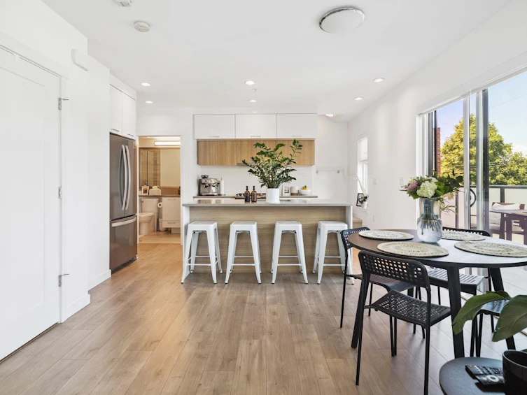 2729 Ward Street, Vancouver, BC, V5R 4S7 - 7