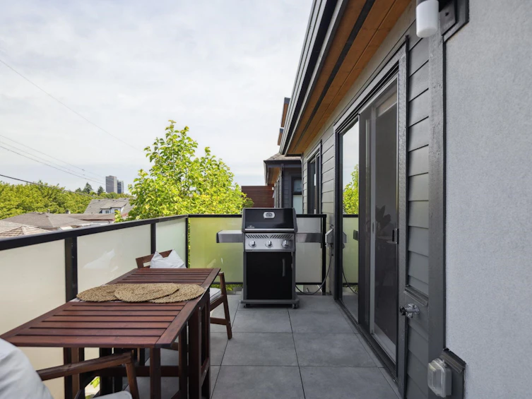 2729 Ward Street, Vancouver, BC, V5R 4S7 - 22