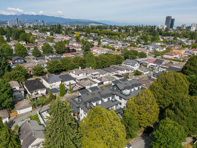2729 Ward Street, Vancouver, BC, V5R 4S7 - 31
