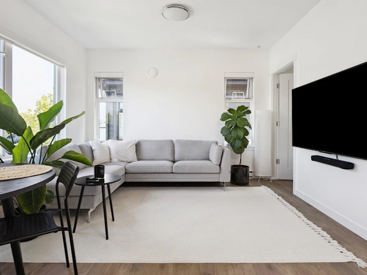 2729 Ward Street, Vancouver, BC, V5R 4S7 - 3