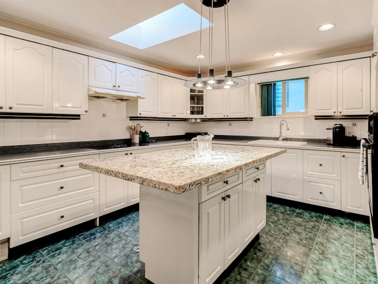 9860 123 Street, Surrey, BC, V3V 4P1 - 5