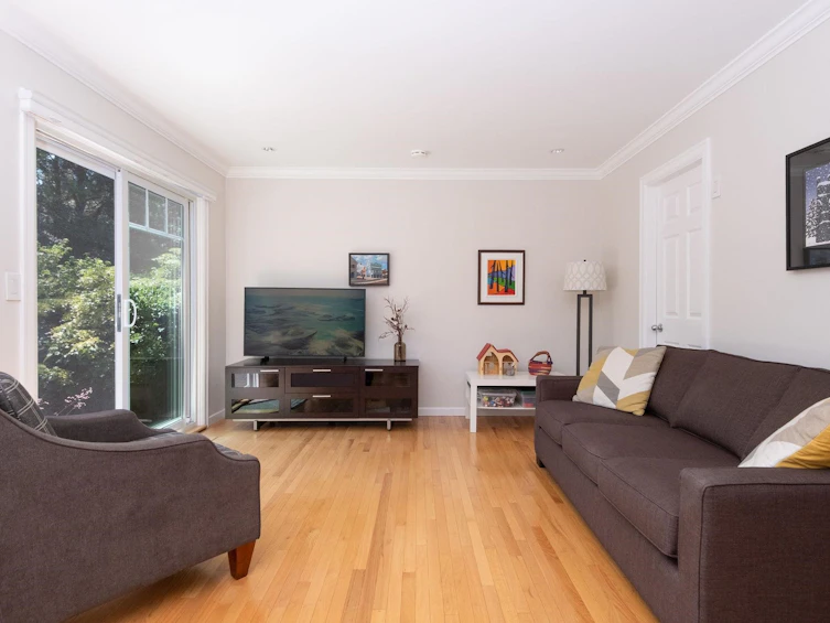 1504 Jubilee Court, North Vancouver, BC, V7G 2B9 - 15