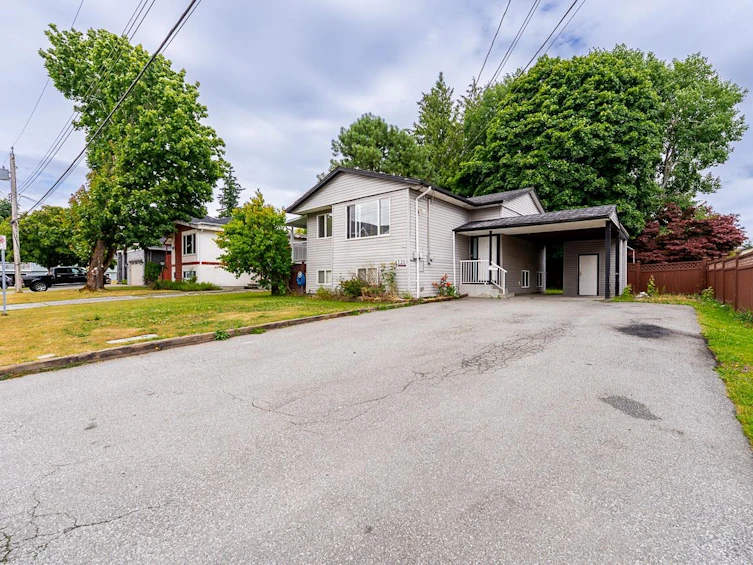 8320 115 Street, Delta, BC, V4C 5N5