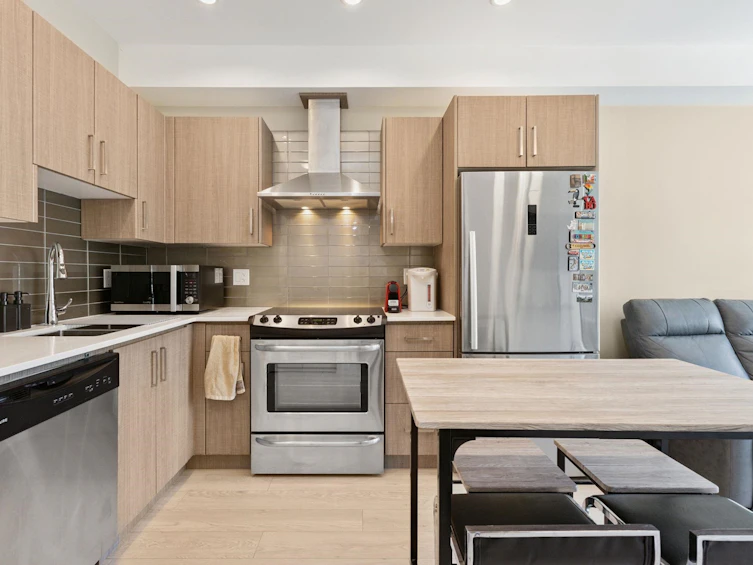 218-1838 Renfrew Street, Vancouver, BC, V5M 3H9 - 14