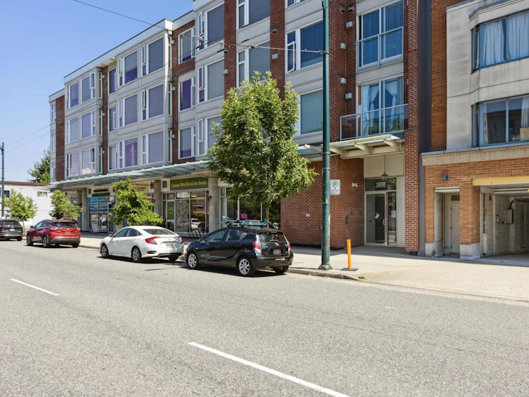 218-1838 Renfrew Street, Vancouver, BC, V5M 3H9 - 4