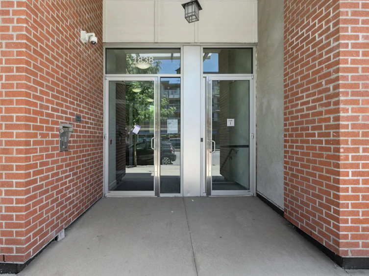 218-1838 Renfrew Street, Vancouver, BC, V5M 3H9 - 5