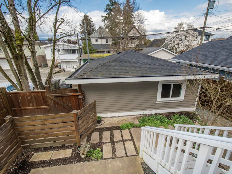 849 E 13th Avenue, Vancouver, BC, V5T 2L4 - 33