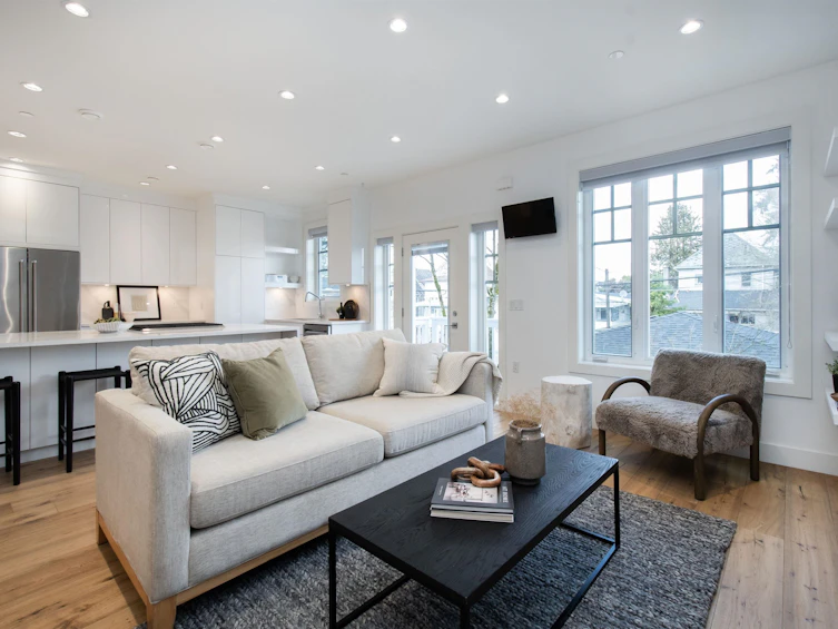 849 E 13th Avenue, Vancouver, BC, V5T 2L4 - 10