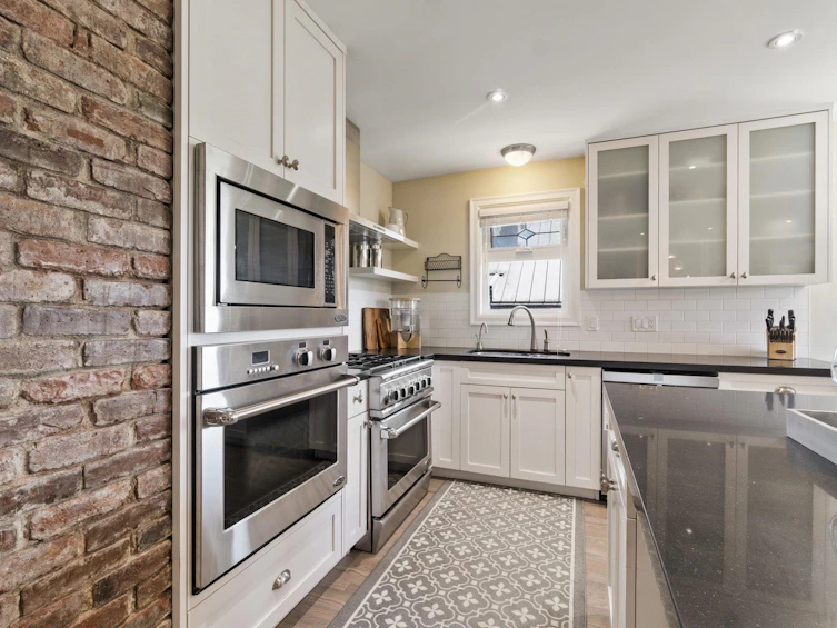 358 Alberta Street, New Westminster, BC, V3L 3J5 - 7