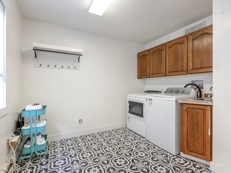 18124 Claytonwood Crescent, Surrey, BC, V3S 7T5 - 15