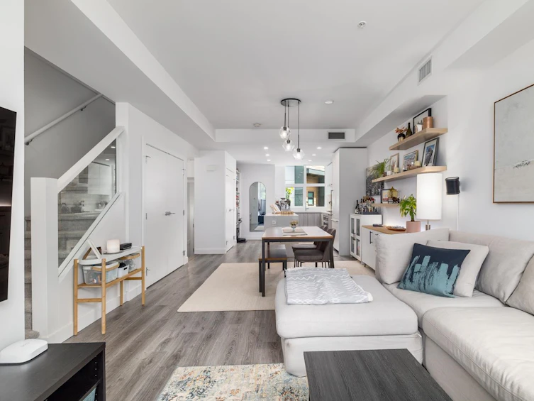 238-2060 Curling Road, North Vancouver, BC, V7P 0E1 - 10