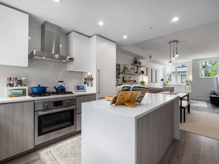 238-2060 Curling Road, North Vancouver, BC, V7P 0E1 - 5