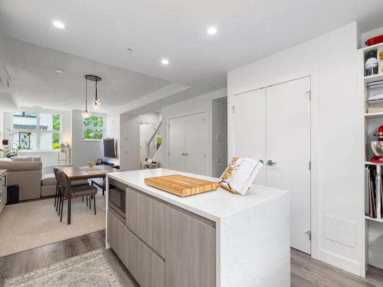 238-2060 Curling Road, North Vancouver, BC, V7P 0E1 - 6