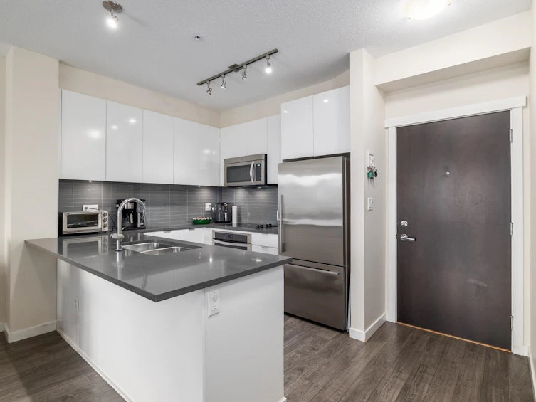 322-2665 Mountain Highway, North Vancouver, BC, V7J 0A8 - 2