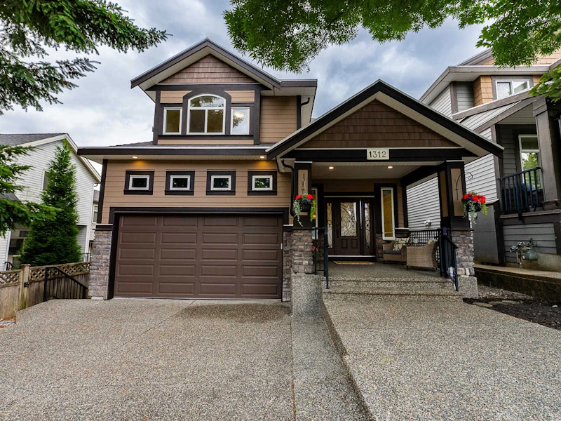 1312 Marguerite Street, Coquitlam BC V3E 0E2