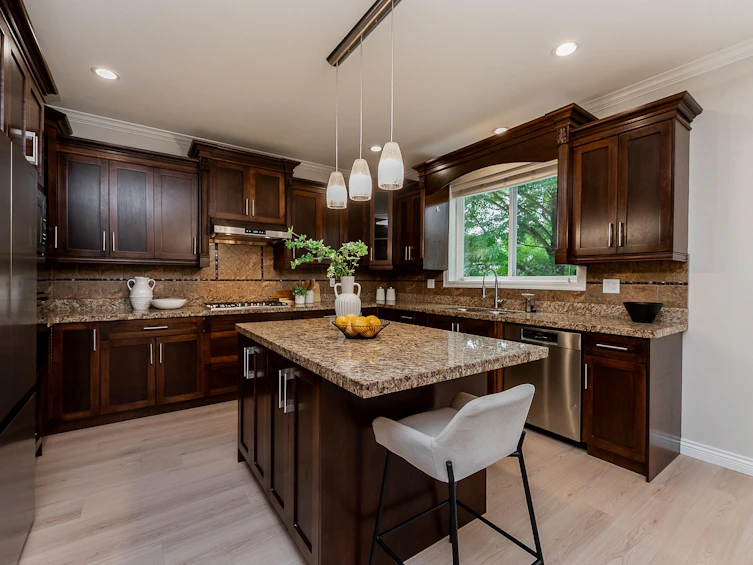 1312 Marguerite Street, Coquitlam, BC, V3E 0E2 - 8