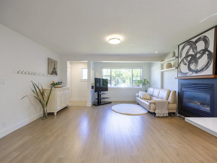 931 Sperling Avenue, Burnaby, BC, V5B 4H7 - 6